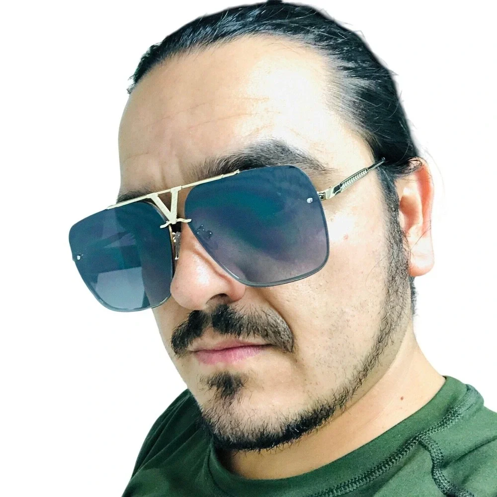 Sunglasses Men Square Gold Frame Fashion Shades Classic Street Wear Trendy Gafas